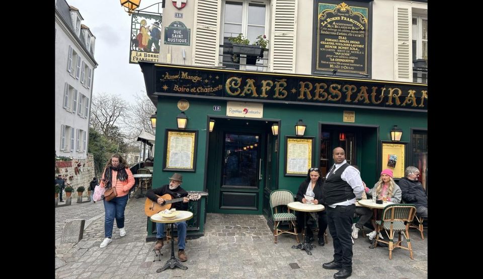 Paris: Montmartre and Sacré-Coeur Private Walking Tour - Tour Details and Inclusions