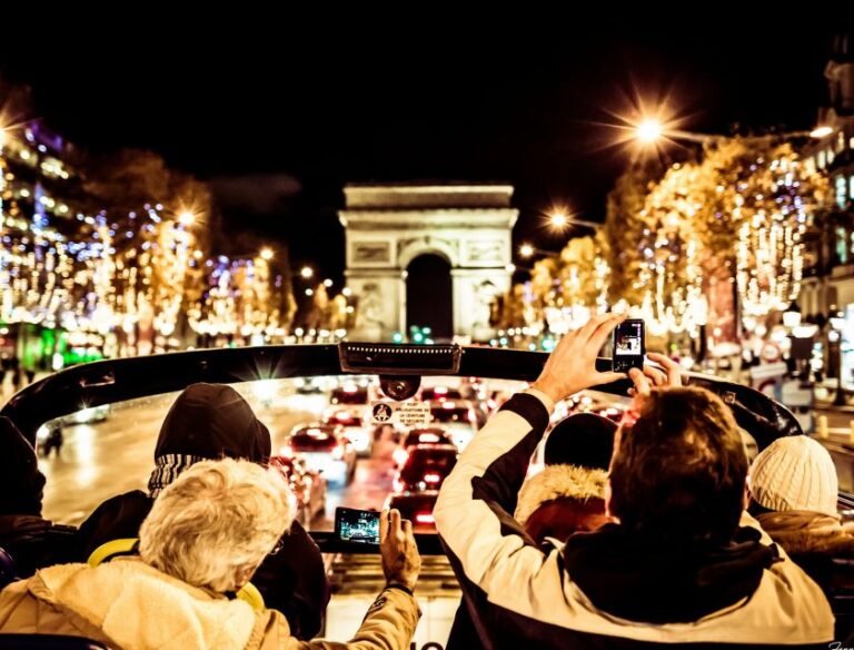 Paris: Open-Top Christmas Bus Tour