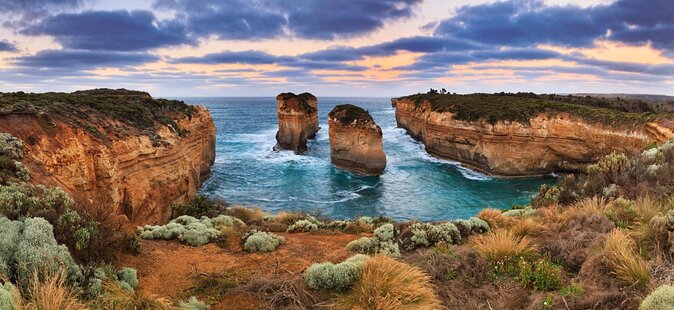 Premium Great Ocean Road Day Tour: Surf Coast Route 12 Apostles, Loch Ard Gorge - Experience the Great Ocean Road