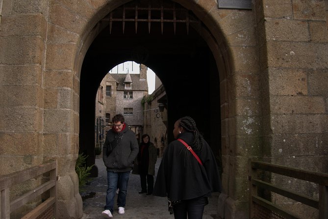 Private Mont Saint-Michel Family Walking Tour