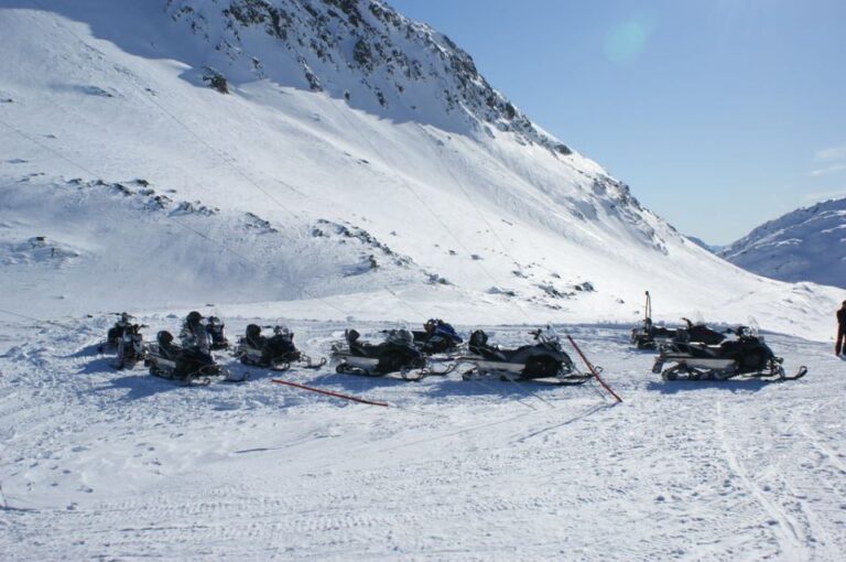 Snowmobile Tour Madesimo / Splügen Pass (Daytrip St. Moritz)