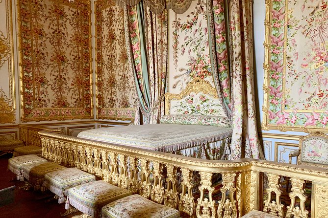 Versailles Palace & Marie-Antoinettes Estate Full Day Private Tour From Paris