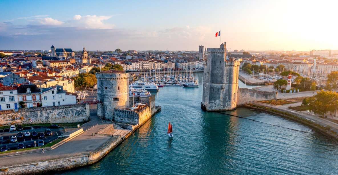 La Rochelle : Discovery Stroll and Reading Walking Tour - Tour Logistics and Details