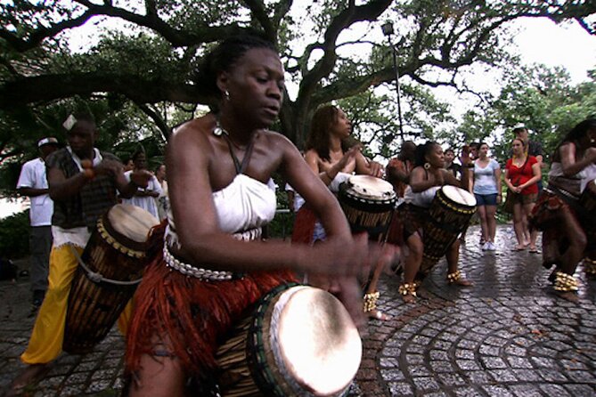 Nola Voodoo Walking Tour With High Priestess Guide in New Orleans - High Priestess Guided Experience