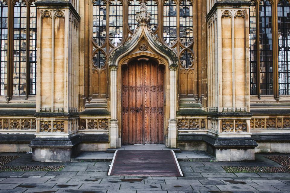 Oxford: Walking & Punting Tour W/Opt Christ Church Entry - Language and Accessibility Information