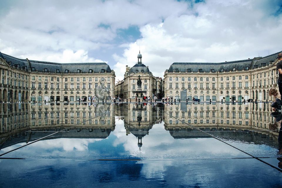 Panoramic Bordeaux Tour in a Premium Vehicule With a Guide - Experience Highlights