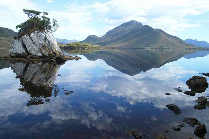 Southwest Tasmania Wilderness Experience: Fly Cruise and Walk Including Lunch - Exploring Southwest National Park