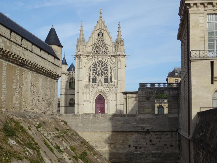 Vincennes Castle: Private Guided Tour With Entry Ticket - Tour Duration and Languages