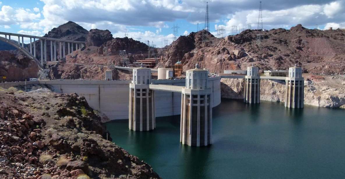 Las Vegas: Hoover Dam, Craft Beer & Comedy Show Tour - Hoover Dam Visit