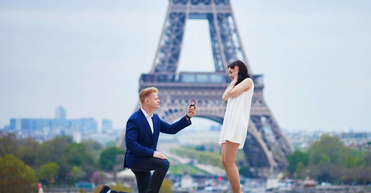 Paris: Romantic Photoshoot for Couples - Highlights and Description