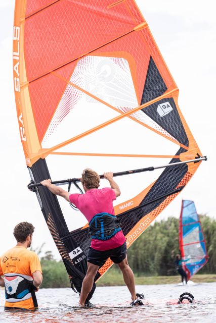 Empuriabrava Windsurfing Weekend: Multiactivity Pack - Instructor Languages