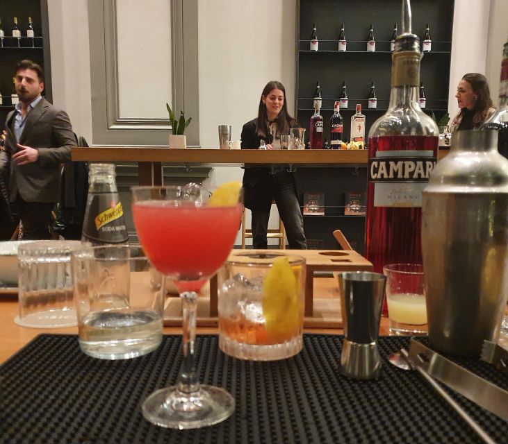 Florence: Negroni Cocktail Making Class With Aperitivo - Highlights of the Activity