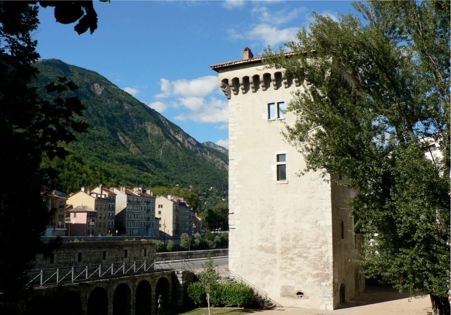 Grenoble Scavenger Hunt and Sights Self-Guided Tour - Grenoble Landmarks and Attractions