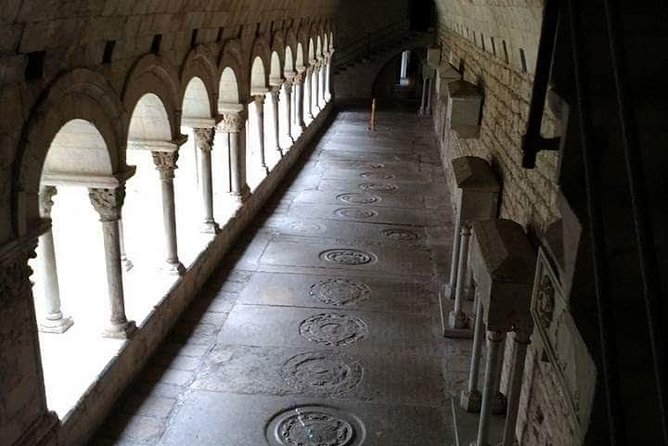 Half-Day Game of Thrones Walking Tour in Girona With a Guide - Visitor Experiences