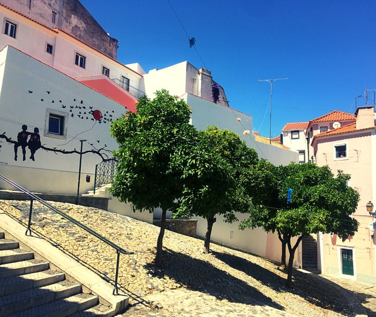 Lisbon: Old Town Walking Tour - Language Options