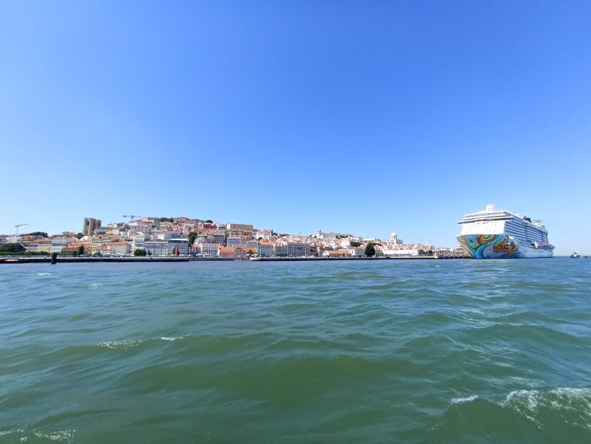 Lisbon: Private Sailing Tour - Inclusions