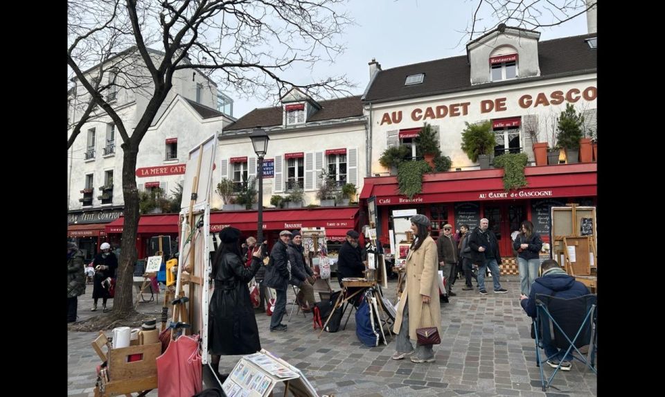 Paris: Montmartre and Sacré-Coeur Private Walking Tour - Montmartres Artistic and Cultural Heritage