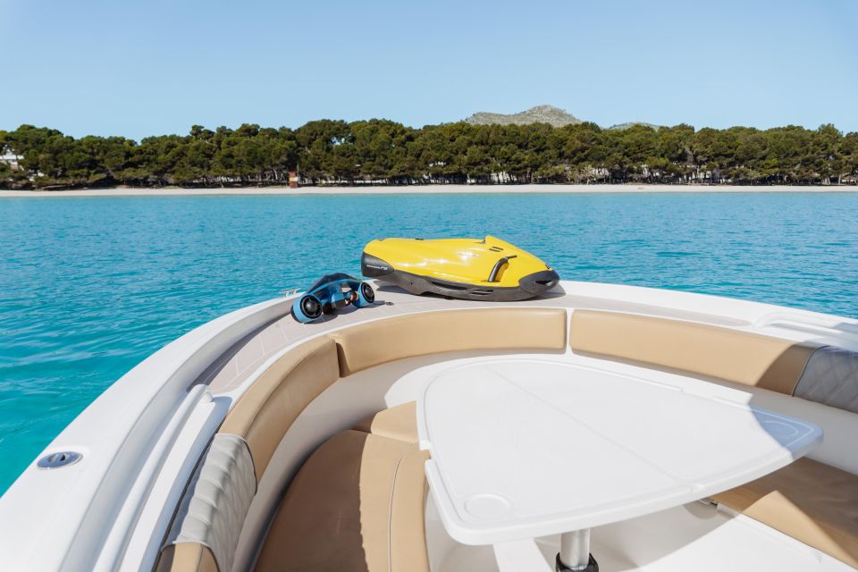 Pronautica 880 Open Sport Boat Rental With License 4 Hours - Boat Features and Options