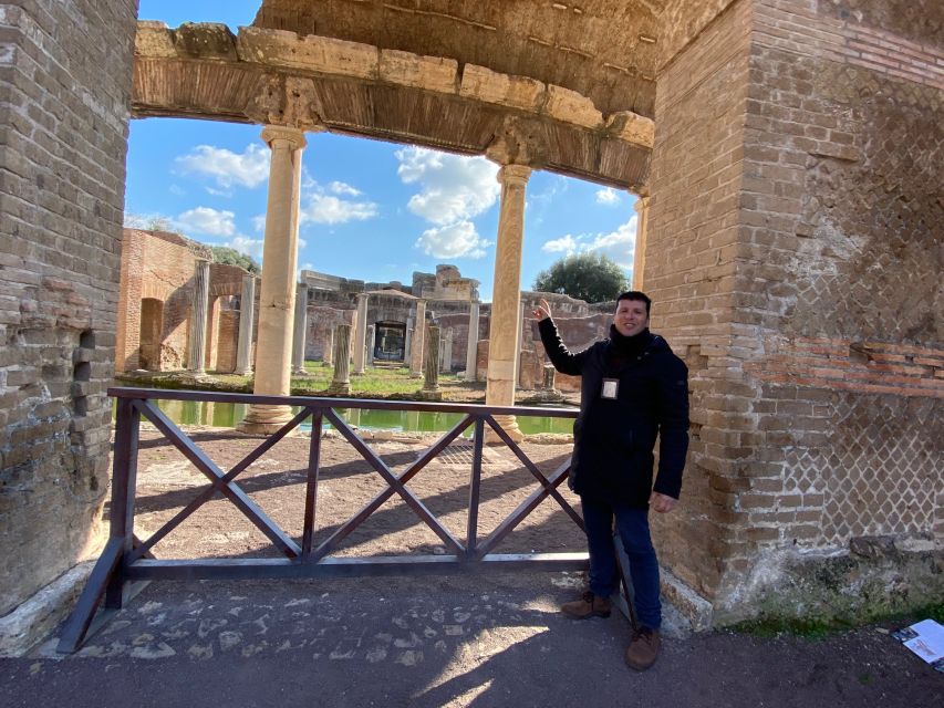 Rome: Private Tour of Hadrians Villa With Archaeologist - Guide Expertise