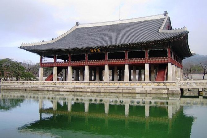 Seoul: Royal Palace Morning Tour Including Cheongwadae - Getting There and Back