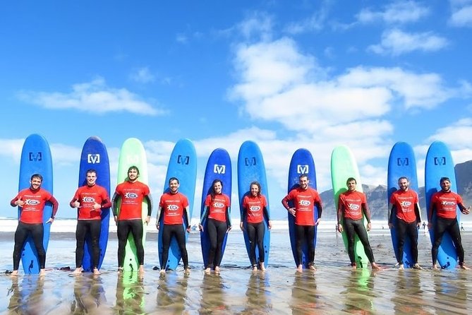 Surf Lessons in Famara 9:15-14:30h (4 Hours of Class) - Transportation