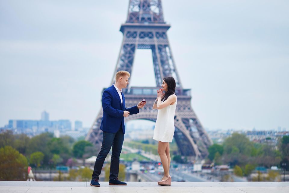 Paris: Romantic Photoshoot for Couples - Packages and Reviews