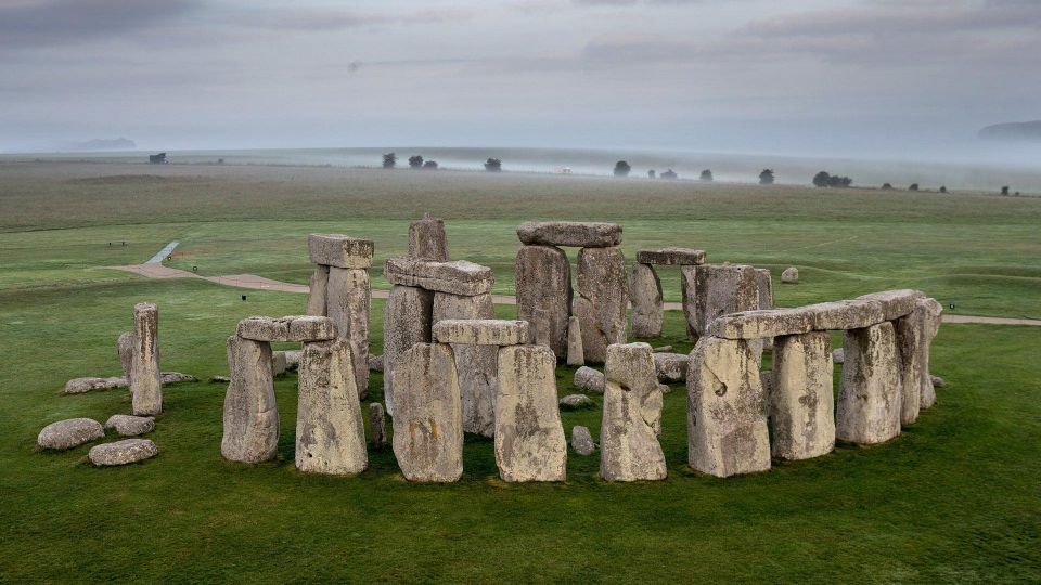 Stonehenge: London Transfer In Ionic Black Cab - Inclusions and Experiences