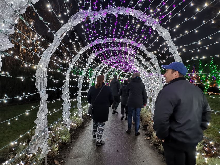 Vancouver: Christmas Tour With Light Festival Entrance - Important Information for Travelers