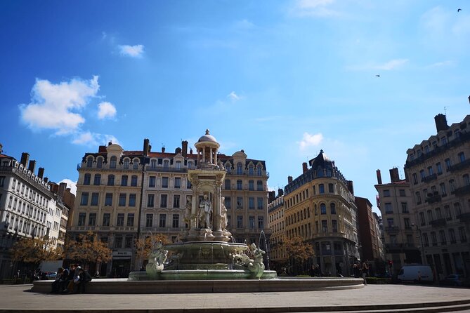 Walking Food Tour in Vieux Lyon - Common questions