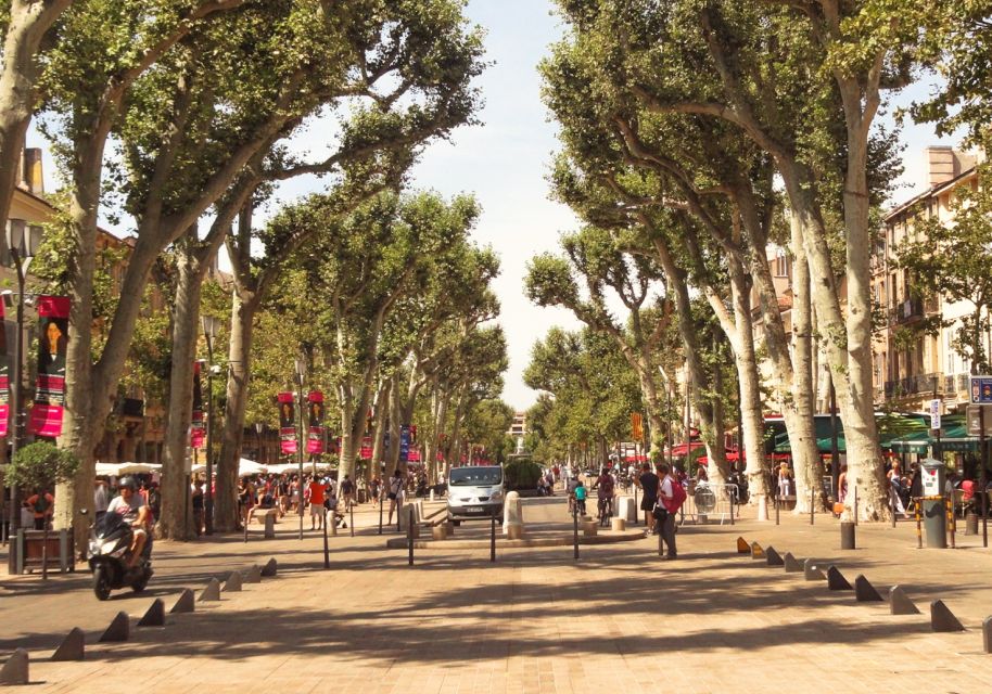 Aix-en-Provence: Scavenger Hunt and Self-Guided Tour - Common questions