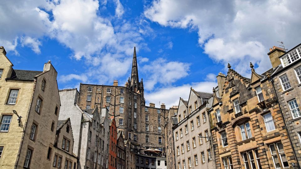 Edinburgh: the Royal City Tour From London - Background