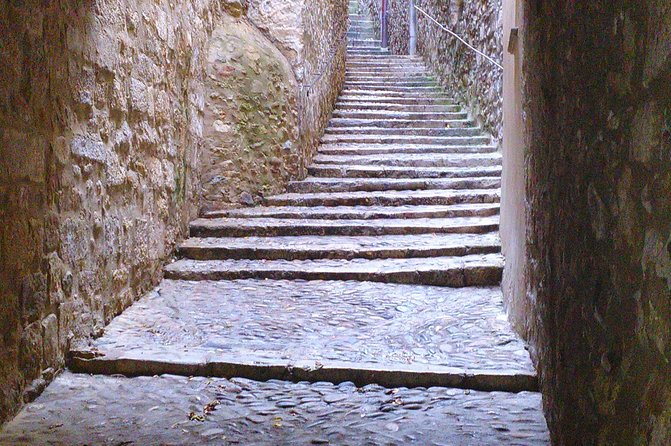 Half-Day Game of Thrones Walking Tour in Girona With a Guide - Common questions