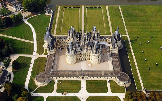 Loire Valley Castles Day Trip With Audio Guided Option From Paris - Common questions