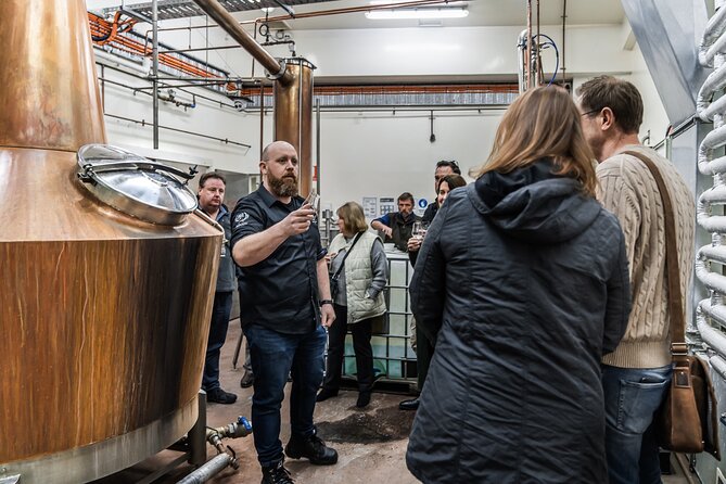 6 Hour Distillery Guided Tours in Tasmania With Lunch and Tasting - Booking and Payment Information