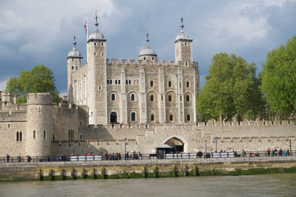 London: Private Tour of the Tower of London - Common questions