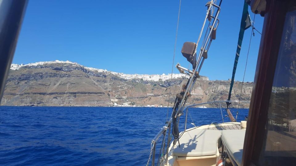 Santorini: Boat Tour in Volcano, Hot Springs and Thirassia - Important Information