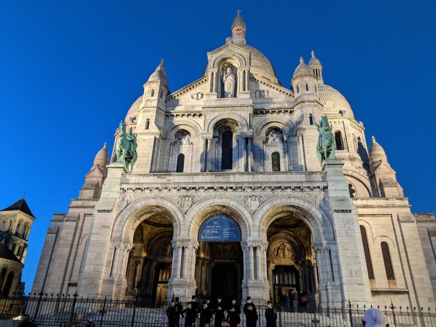 Paris: Montmartre & Sacré Coeur Tiny Group Tour - Preparing for Your Adventure