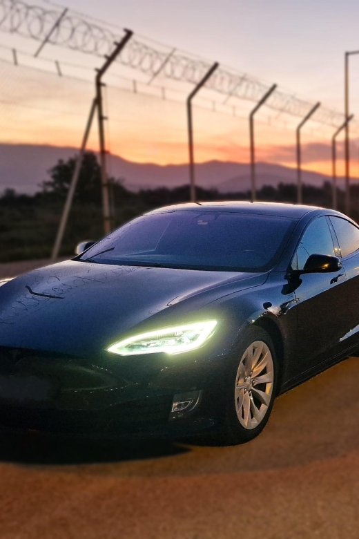 Athens: Sustainable VIP Airport Transfer>Unique Tesla ModelS - Key Points