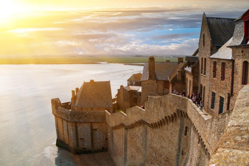 From Paris, Enchanting Mont St Michel Private Tour - Key Points