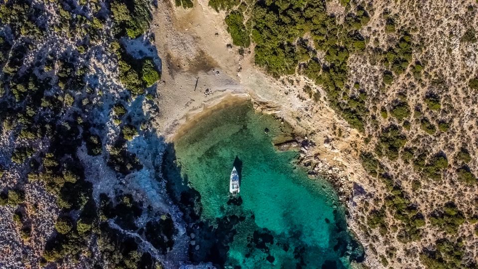 Naxos: Private Motorboat Cruise to Small Cyclades Islands - Key Points